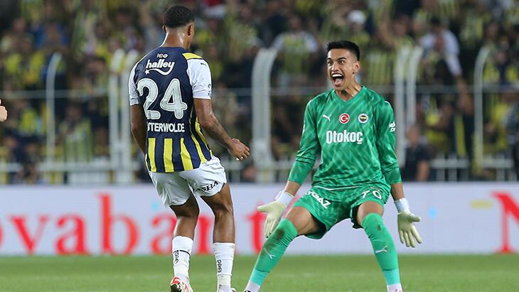 Fenerbahçe'de Jayden Oosterwolde birinci golünü attı!